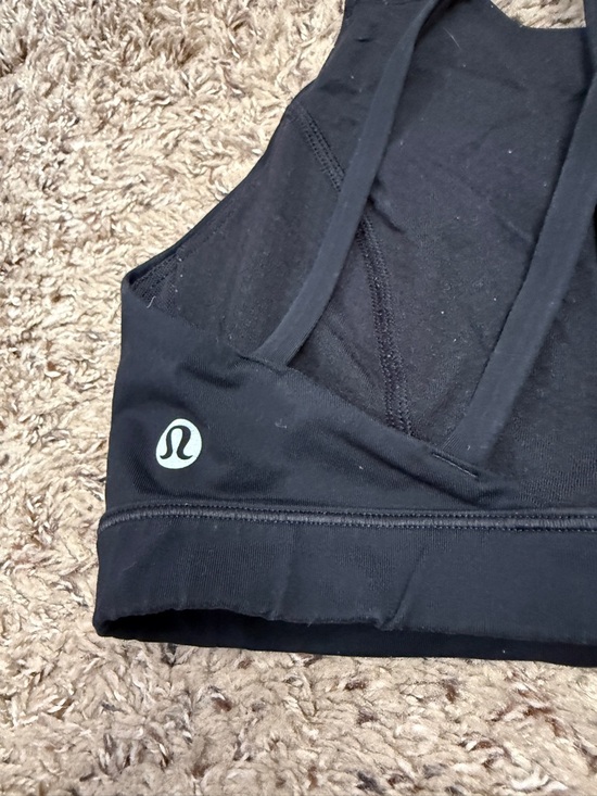 Lululemon Women’s Black Energy Bra Size 8 - Picture 6 of 7